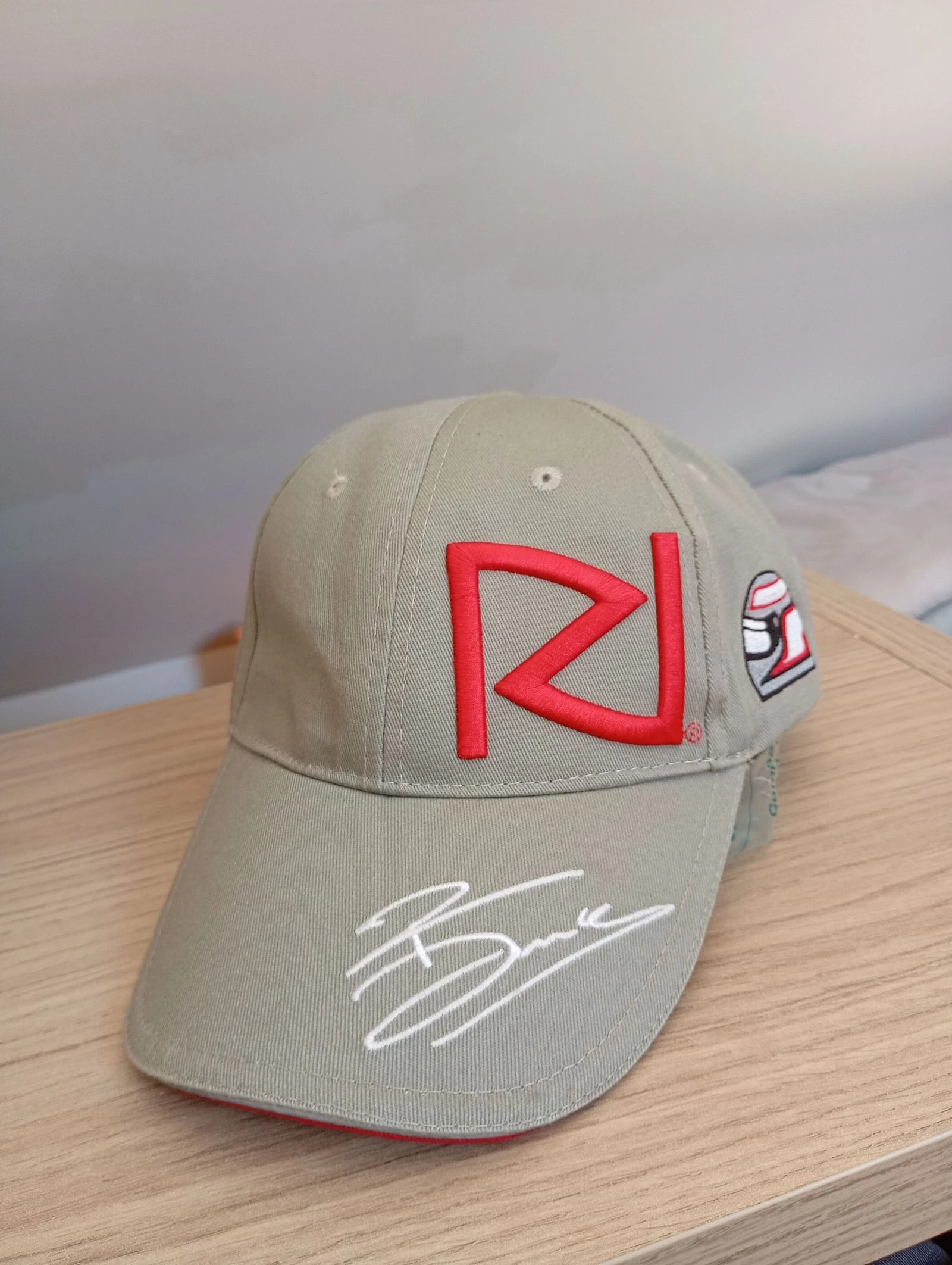 Casquette vintage Spark automobile réglable officiel grise et rouge